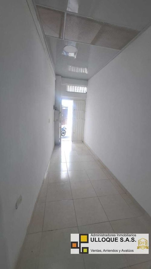 Casa de 6 alcobas en venta en Bolivar, Bucaramanga, 188 m² · foto 2 de 24