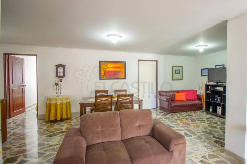 Apartment for sale in Belén Rosales, Medellín 2