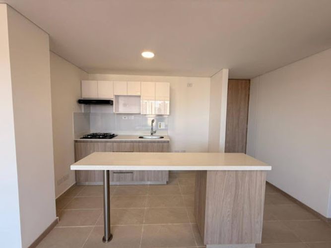 Apartamento de 3 alcobas en arriendo en San Jose, Sabaneta, 70 m² · foto 3 de 24