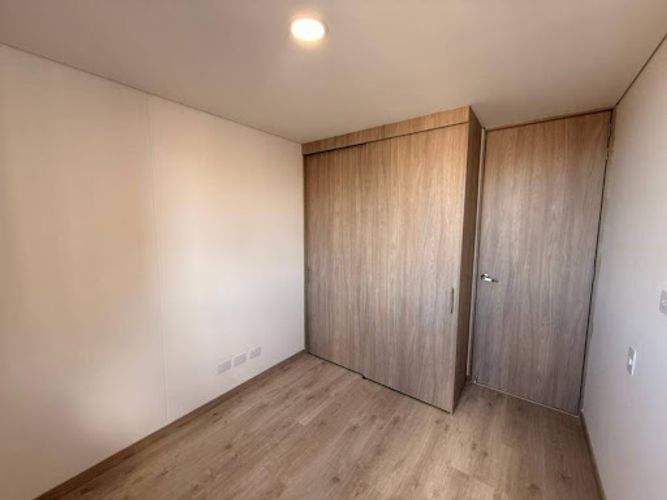 Apartamento de 3 alcobas en arriendo en San Jose, Sabaneta, 70 m² · foto 8 de 24