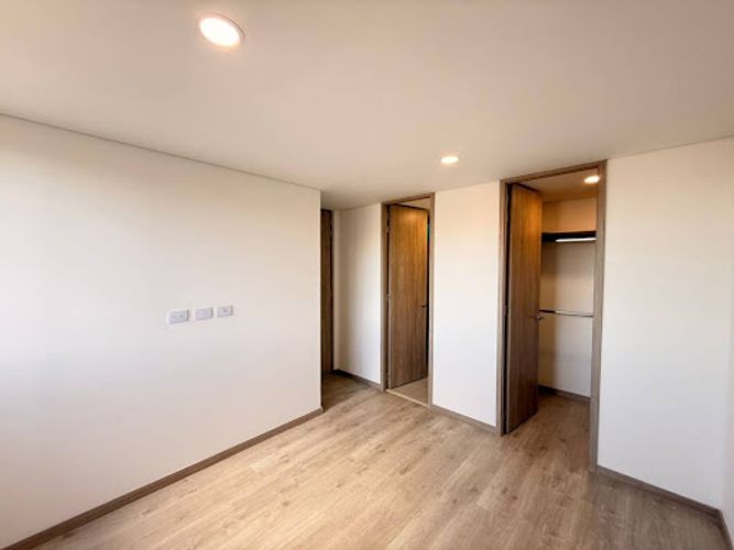 Apartamento de 3 alcobas en arriendo en San Jose, Sabaneta, 70 m² · foto 14 de 24