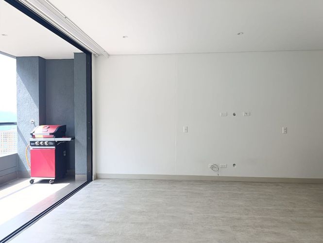 Apartamento de 1 alcoba en arriendo en El Poblado, Medellín, 73 m² · foto 3 de 18