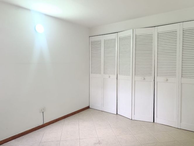 Apartamento de 3 alcobas en arriendo en El Poblado, Medellín, 115 m² · foto 15 de 17