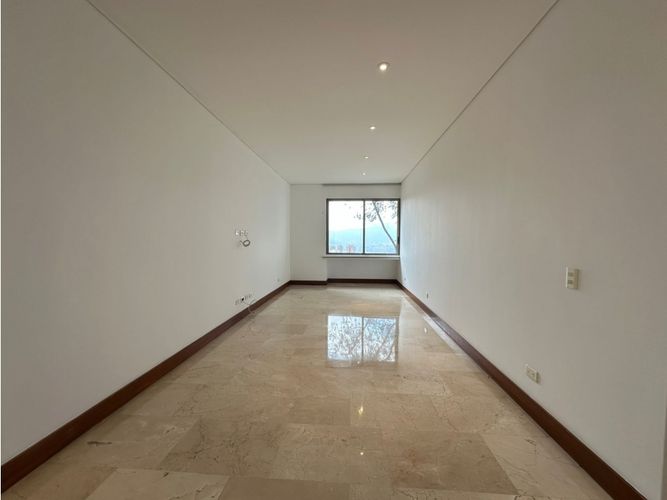Apartamento de 3 alcobas en venta en Cola Del Zorro, Medellín, 303 m² · foto 17 de 21