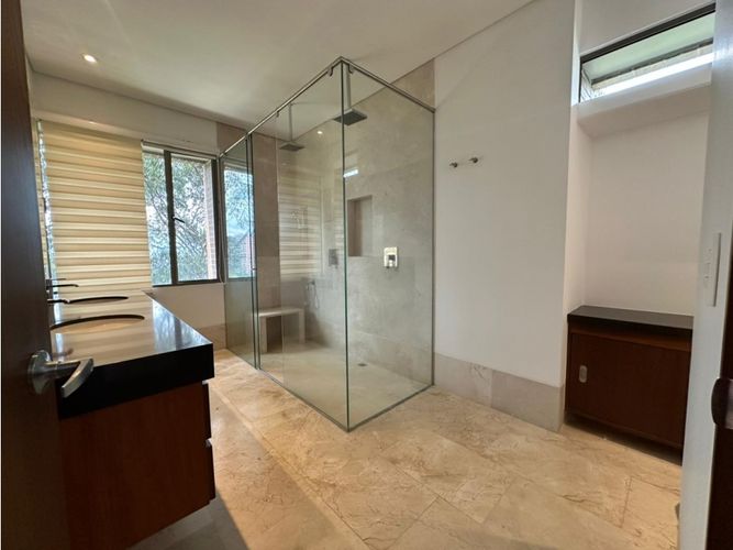 Apartamento de 3 alcobas en venta en Cola Del Zorro, Medellín, 303 m² · foto 18 de 21