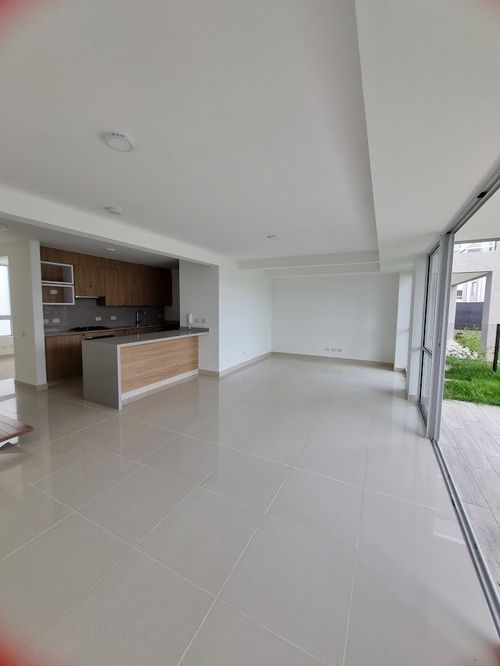 Casa de 3 alcobas en venta en Alfaguara, Jamundí, 236 m² · foto 18 de 24
