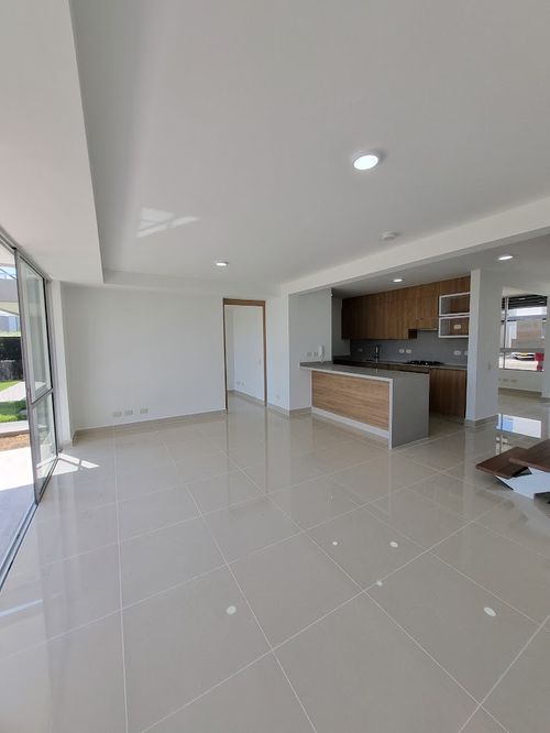 Casa de 3 alcobas en venta en Alfaguara, Jamundí, 236 m² · foto 6 de 24