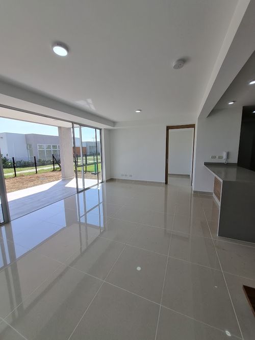 Casa de 3 alcobas en venta en Alfaguara, Jamundí, 236 m² · foto 9 de 24