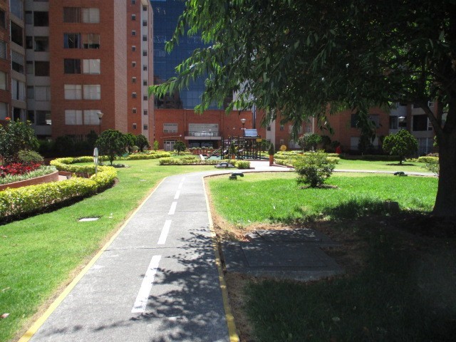 Apartamento en venta en Ciudad Salitre, Bogotá · foto 2 de 24