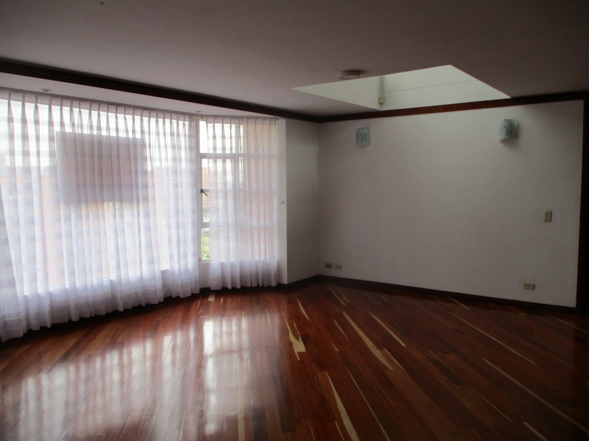 Apartamento en venta en Ciudad Salitre, Bogotá · foto 3 de 24