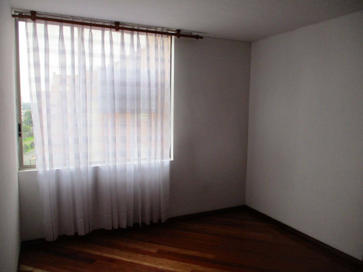 Apartamento en venta en Ciudad Salitre, Bogotá · foto 18 de 24
