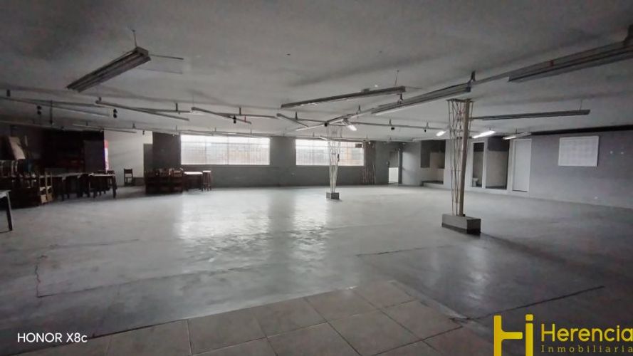Bodega en arriendo en Colombia, Medellín, 530 m² · foto 8 de 14