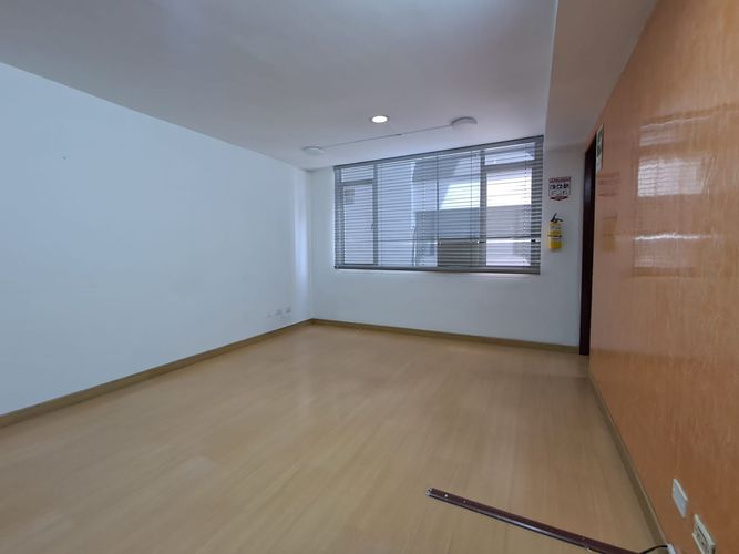 Consultorio en arriendo en Sector Lago Uribe, Pereira, 26 m² · foto 3 de 8