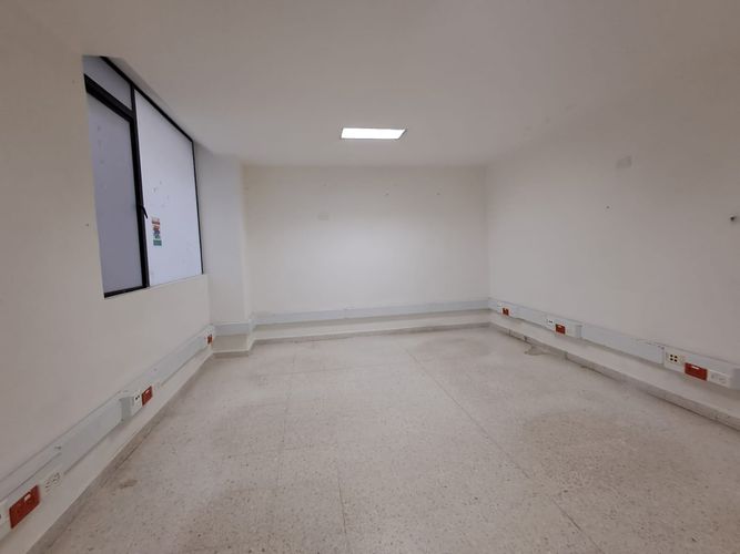 Consultorio en arriendo en Sector Lago Uribe, Pereira, 221 m² · foto 3 de 12