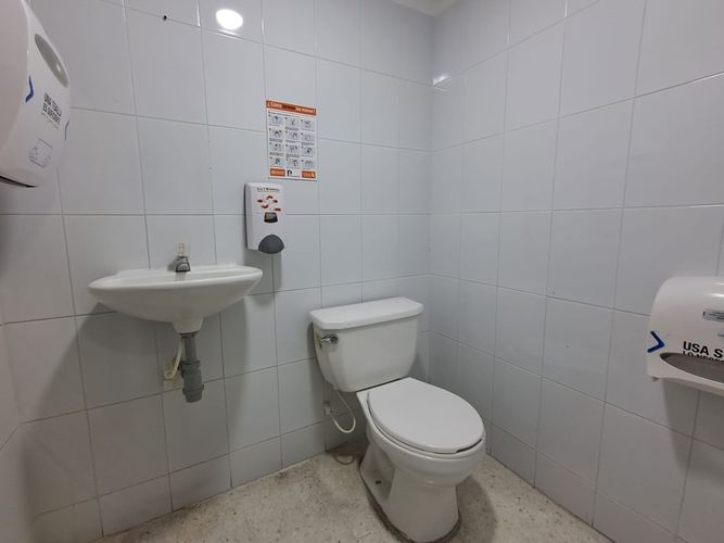 Consultorio en arriendo en Sector Lago Uribe, Pereira, 221 m² · foto 10 de 12