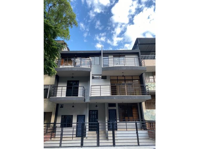 Edificio en venta en Caney, Cali, 544 m² · foto 2 de 24