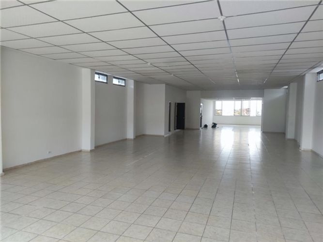Local en arriendo en Bretaña, Cali, 299 m² · foto 4 de 13