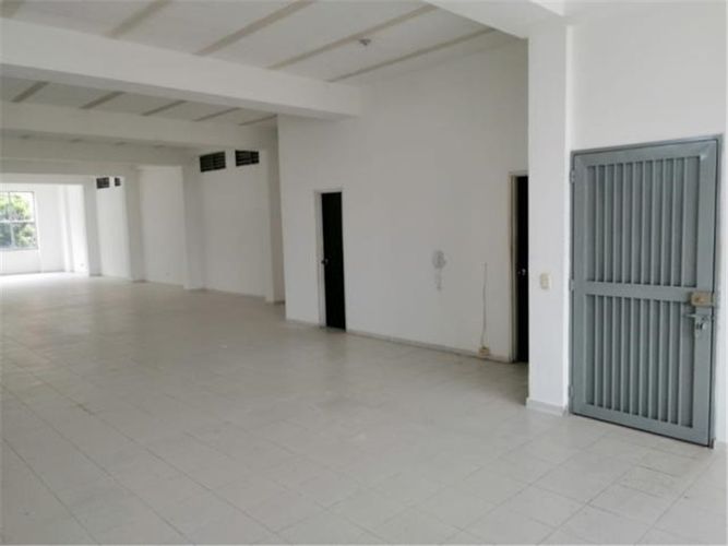 Local en arriendo en Bretaña, Cali, 299 m² · foto 10 de 13