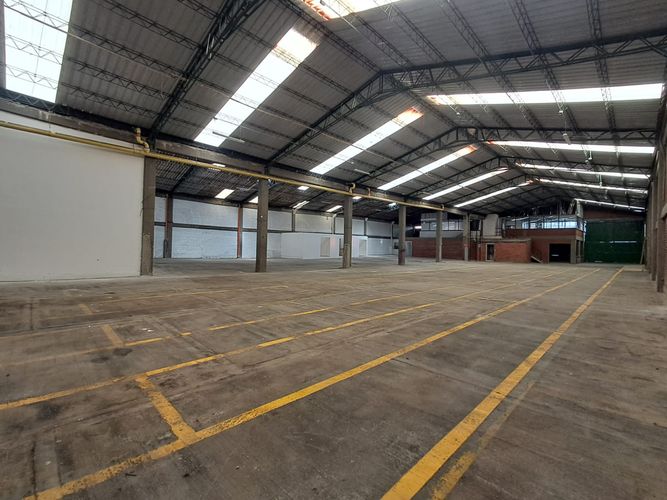Bodega en arriendo en Conjunto Cerrado Zapan, Dosquebradas, 1500 m² · foto 8 de 9