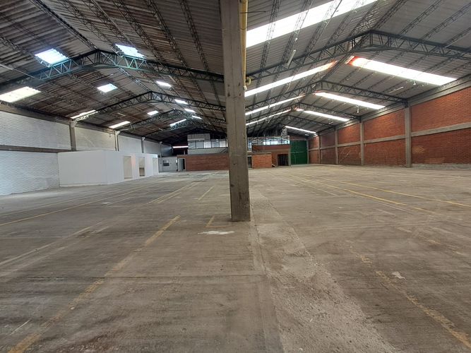 Bodega en arriendo en Conjunto Cerrado Zapan, Dosquebradas, 1500 m² · foto 9 de 9