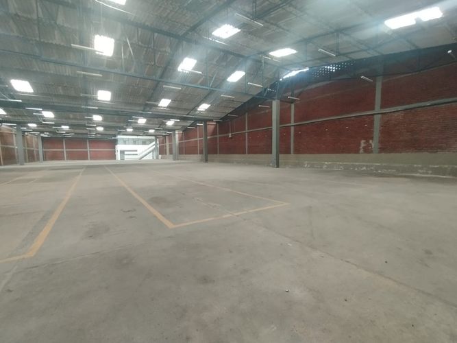 Bodega en arriendo en Conjunto Cerrado Zapan, Dosquebradas, 2000 m² · foto 2 de 11