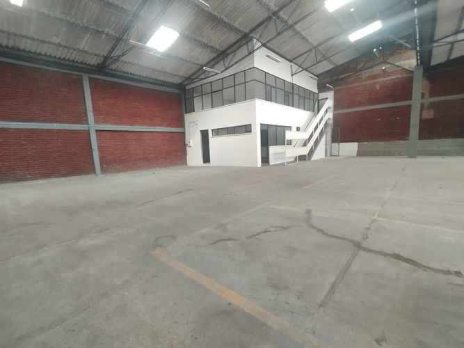 Bodega en arriendo en Conjunto Cerrado Zapan, Dosquebradas, 2000 m² · foto 3 de 11
