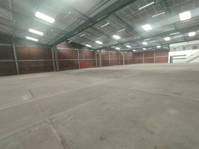 Bodega en arriendo en Conjunto Cerrado Zapan, Dosquebradas, 2000 m² · foto 11 de 11