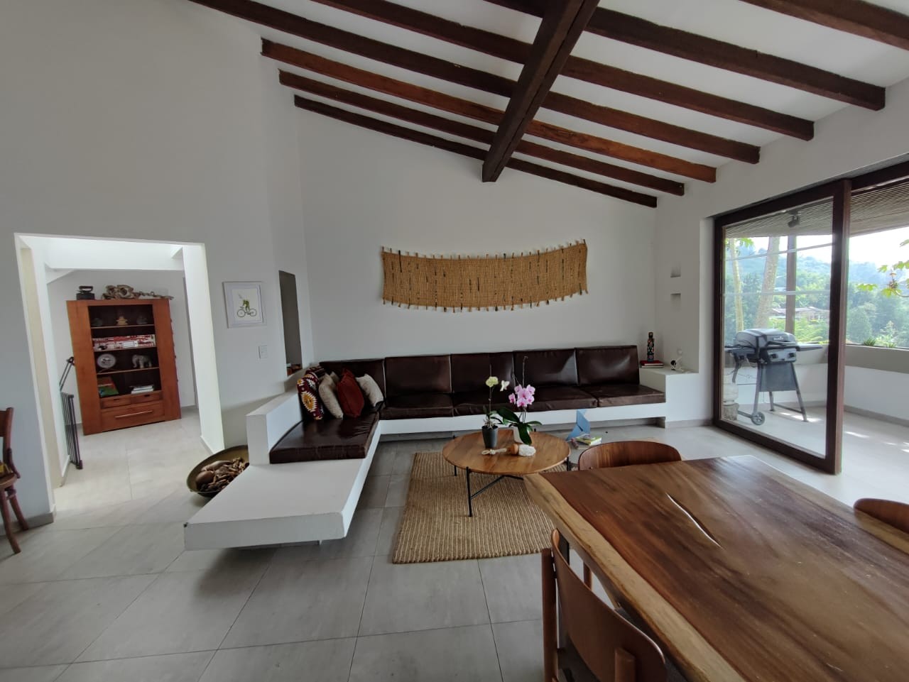 Casa en venta en El Arenillo Parte, Manizales · foto 2 de 24