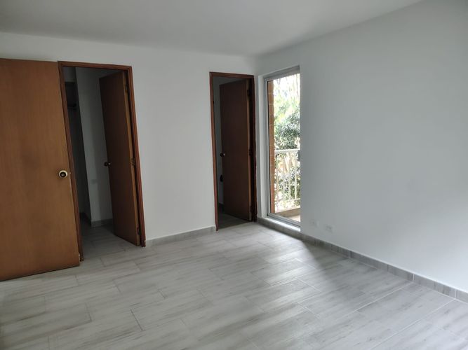 Apartamento de 2 alcobas en arriendo en El Poblado, Medellín, 73 m² · foto 8 de 18