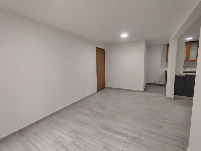 Apartamento de 2 alcobas en arriendo en El Poblado, Medellín, 73 m² · foto 3 de 18