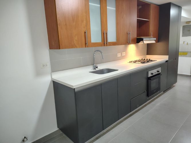 Apartamento de 2 alcobas en arriendo en El Poblado, Medellín, 73 m² · foto 11 de 18