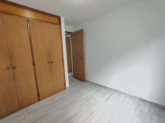Apartamento de 2 alcobas en arriendo en El Poblado, Medellín, 73 m² · foto 13 de 18