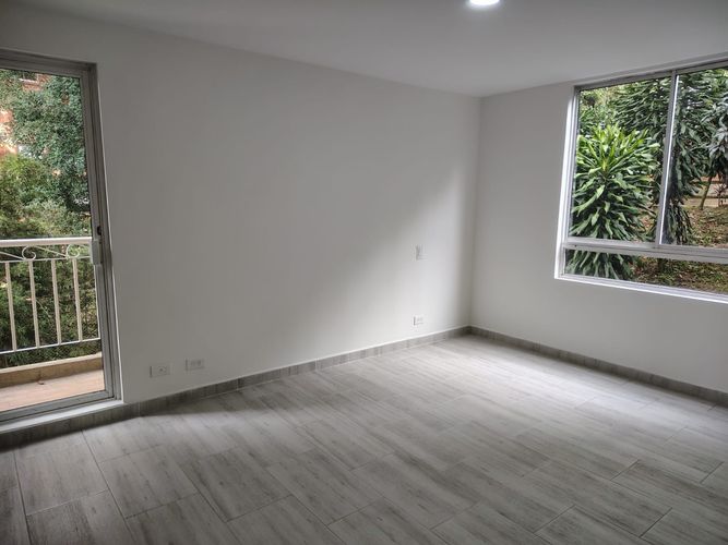 Apartamento de 2 alcobas en arriendo en El Poblado, Medellín, 73 m² · foto 14 de 18