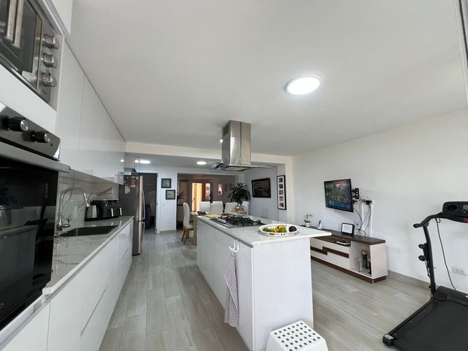 Casa de 3 alcobas en arriendo en Los Almendros, Envigado, 170 m² · foto 3 de 13