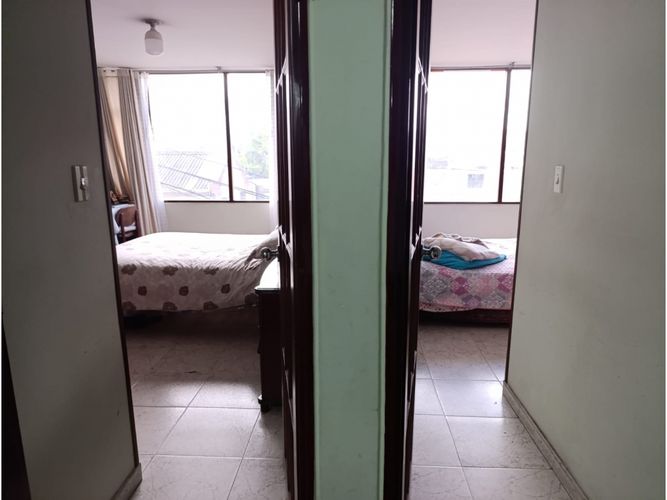 Casa de 5 alcobas en venta en Molinos Del Sur, Bogotá, 504 m² · foto 3 de 24