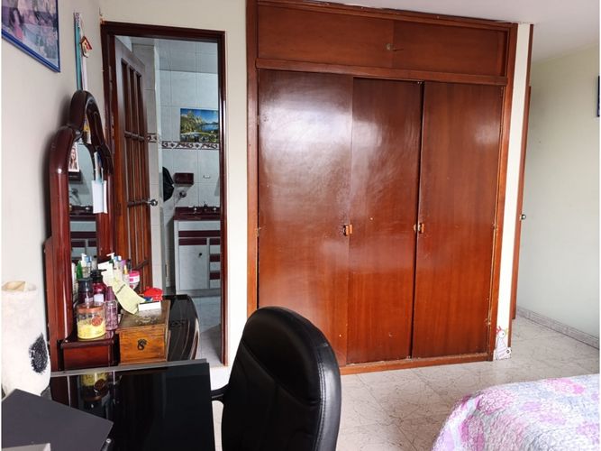 Casa de 5 alcobas en venta en Molinos Del Sur, Bogotá, 504 m² · foto 8 de 24