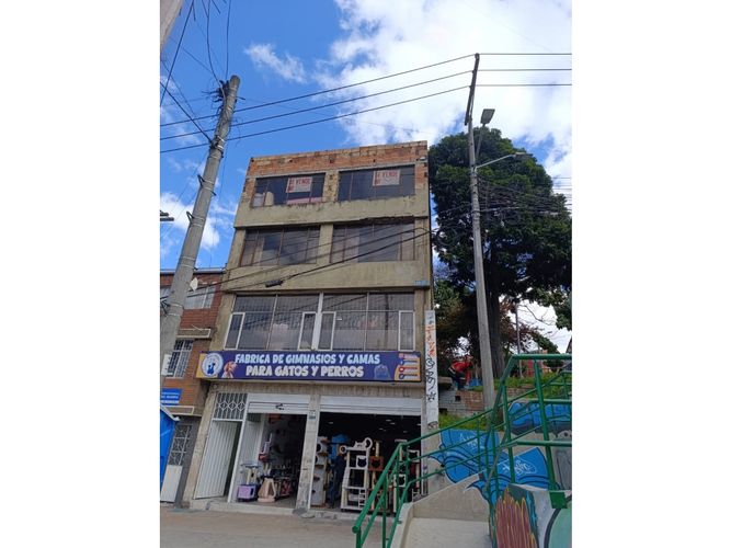 Casa de 5 alcobas en venta en Molinos Del Sur, Bogotá, 504 m² · foto 12 de 24