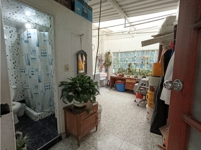 Casa de 5 alcobas en venta en Molinos Del Sur, Bogotá, 504 m² · foto 13 de 24