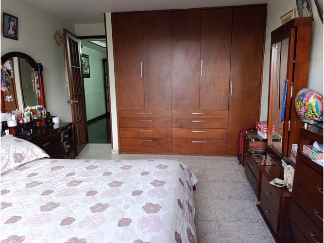 Casa de 5 alcobas en venta en Molinos Del Sur, Bogotá, 504 m² · foto 15 de 24