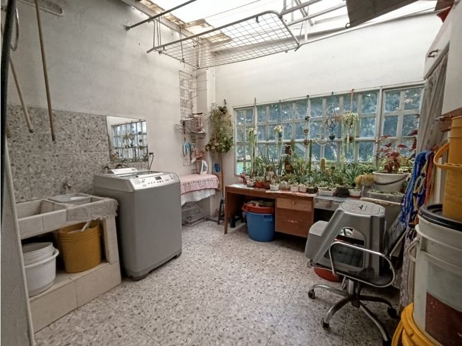 Casa de 5 alcobas en venta en Molinos Del Sur, Bogotá, 504 m² · foto 22 de 24