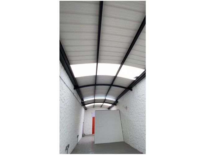 Bodega en arriendo en Trinidad, Medellín, 175 m² · foto 4 de 10