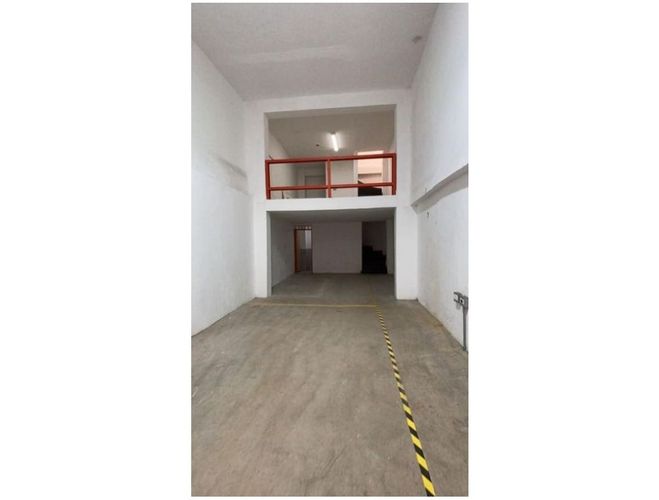 Bodega en arriendo en Trinidad, Medellín, 175 m² · foto 8 de 10