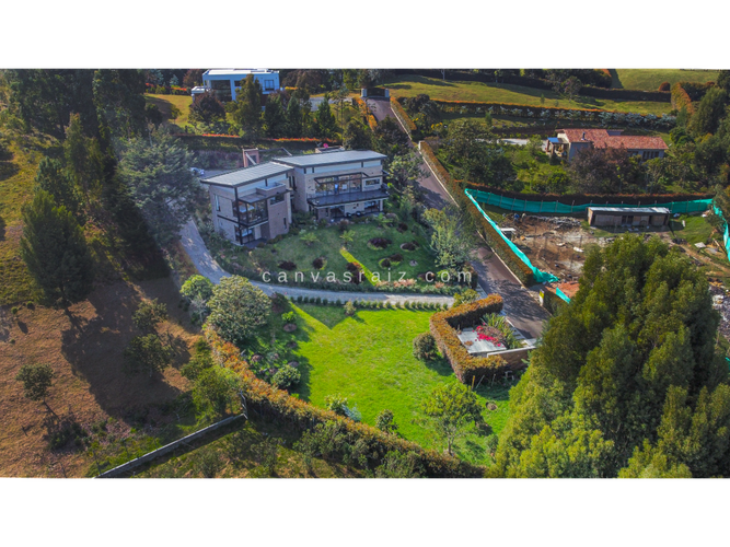 Casa de 5 alcobas en venta en Las Palmas, Rionegro, 505 m² · foto 2 de 21