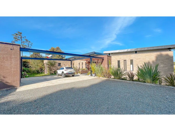 Casa de 5 alcobas en venta en Las Palmas, Rionegro, 505 m² · foto 4 de 21