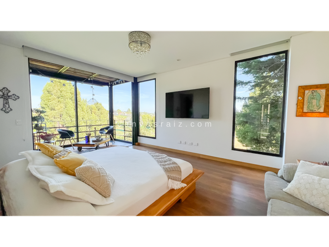 Casa de 5 alcobas en venta en Las Palmas, Rionegro, 505 m² · foto 12 de 21