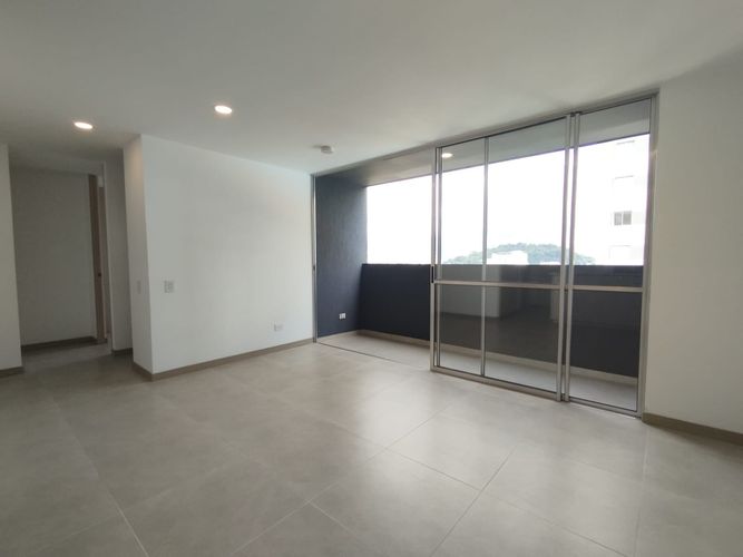 Apartamento de 2 alcobas en arriendo en El Poblado, Medellín, 62 m² · foto 3 de 18