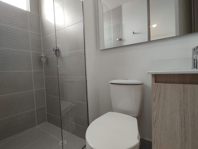 Apartamento de 2 alcobas en arriendo en El Poblado, Medellín, 62 m² · foto 16 de 18
