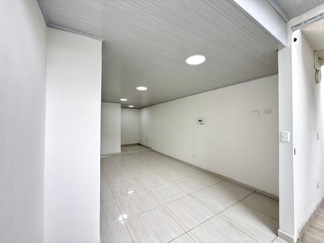 Local en arriendo en Sector Plaza De Bolivar, Pereira, 32 m² · foto 4 de 8