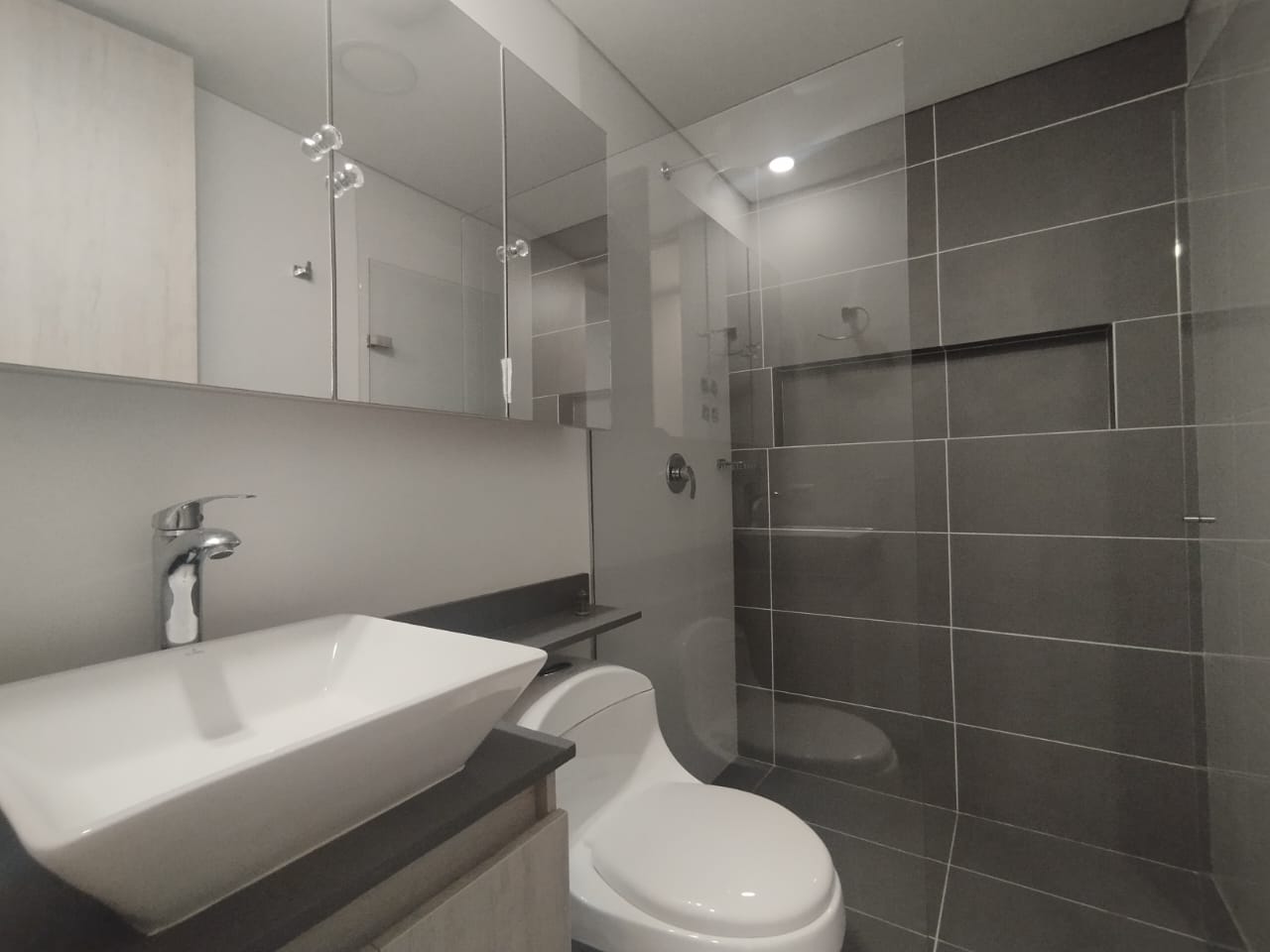 Apartamento en arriendo en El Portal, Envigado · foto 10 de 20