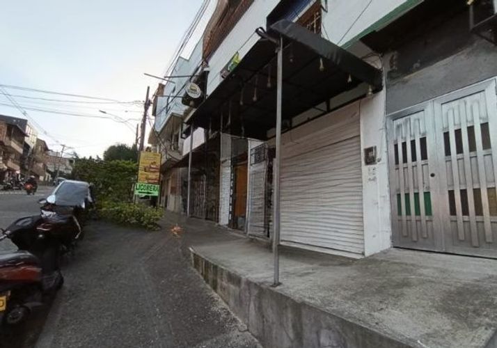 Local en arriendo en Buenos Aires, Medellín, 28 m² · foto 2 de 15